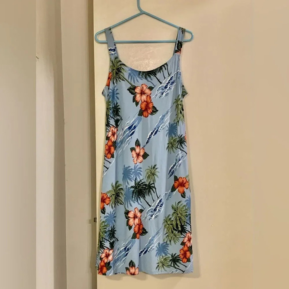 HILO HATTIE THE HAWAIIAN ORIGINAL NWOT‎ Hawaiian Print Slip Tank Dress - Picture 1 of 4
